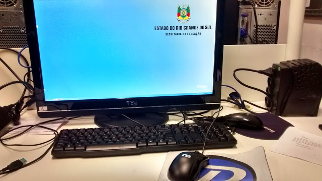 Linux com tema Windows é utilizado em escolas no Rio Grande do Sul